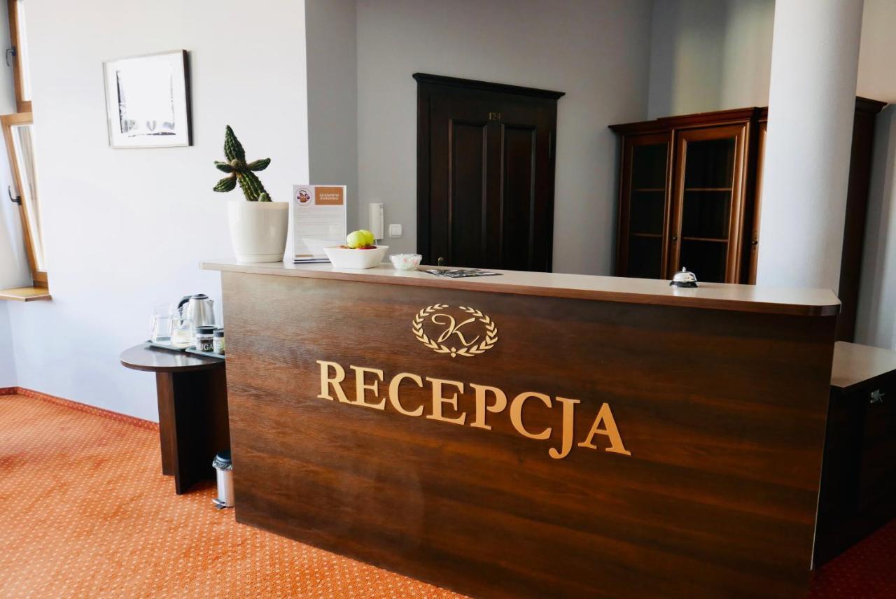 Staromiejski Piwowar Hotel Legnica Buitenkant foto